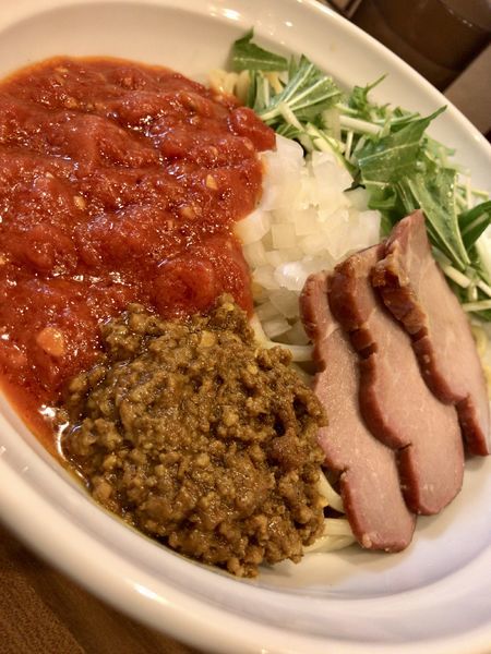 「トマカレまぜそば」@つけめん・まぜそば むじゃきの写真