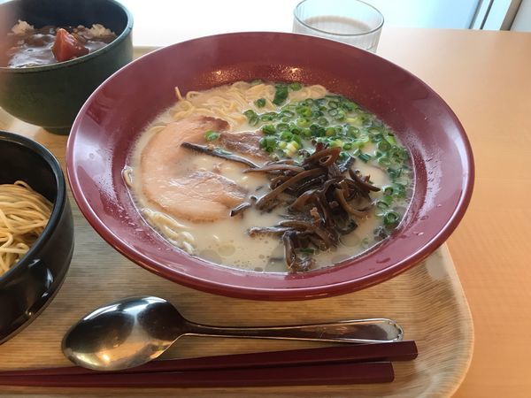 「白玉ラーメン(ミニカレーセット)」@獨協大学 学生食堂の写真