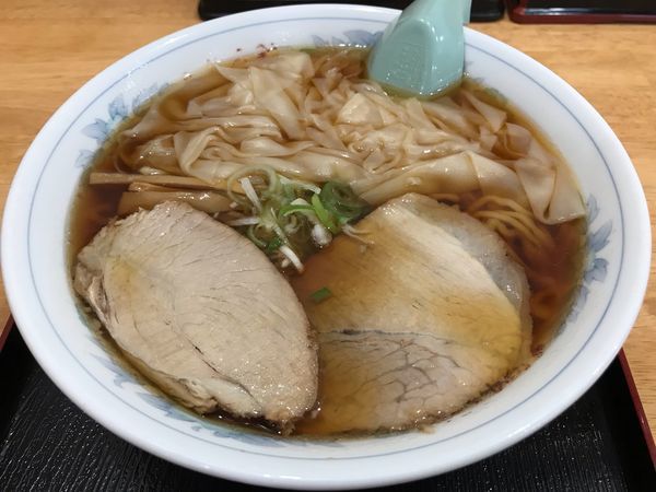 「ワンタンメン  750円」@三日月軒 駅東支店の写真