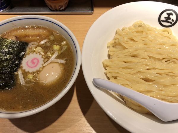 「特製つけ麺大盛り」@天然豚骨醤油 らーめん玉 超大吉 上野店の写真