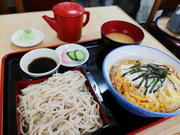 「親子丼セット(冷たい蕎麦)」@末広の写真