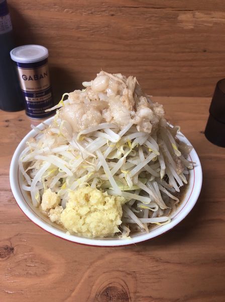 「ラーメンしょうが野菜油ニンニク少し」@ラーメン幸豚の写真