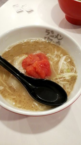 「魚介とんこつ」@ラーメン海鳴 福岡空港店の写真