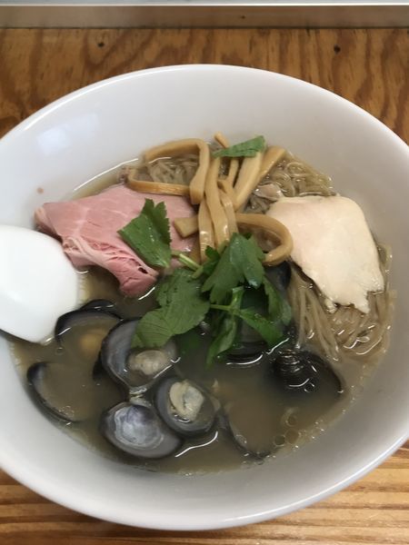 「しじみ煮干しそば」@中華そば よしかわの写真