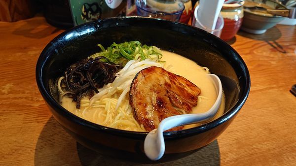 「白750円(込)」@博多 龍ノ髭の写真