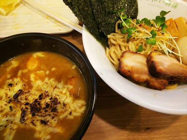 「カレーつけ麺」@はつがい商店の写真