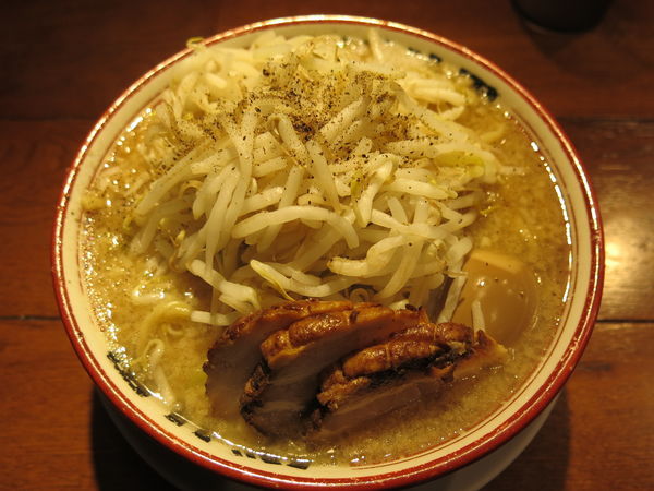 「麺少なめ味玉付：780円」@らーめんバリ男 大門店の写真