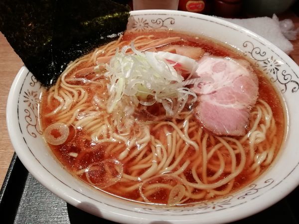 「中華そば大盛り硬め」@中華そば 勝本の写真