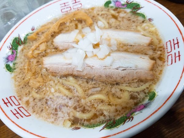 「背脂中華そば」@新潟発祥 なおじ 御茶ノ水店の写真