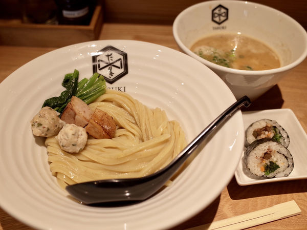 「たすき流つけ麺…850円＋鶏コリコリつくね…150円」@麺屋 襷の写真