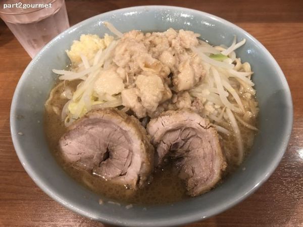 「小ラーメン(豚2枚) 「ニンニクアブラ」(740円)」@ラーメンBoo Boo太郎。の写真