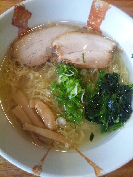 「白醤油らーめん790円＋チャーシュー1枚」@ふきのとうの写真