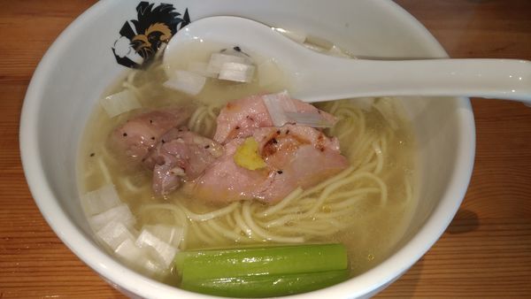 「鴨中華そば塩」@満鶏軒の写真