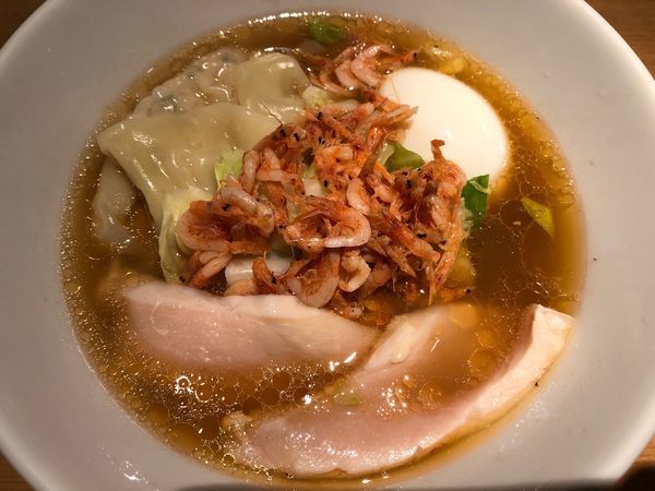 「限定 特製桜海老と春キャベツの塩そば 1000円」@鶏そば 山もとの写真