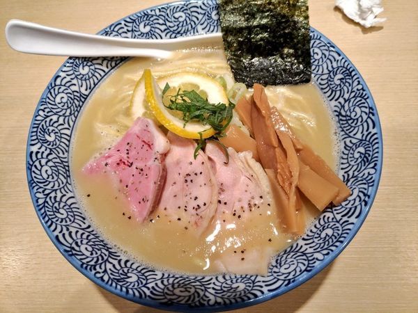 「期間限定 鯛鶏白湯らーめん」@らー麺 アオキジの写真