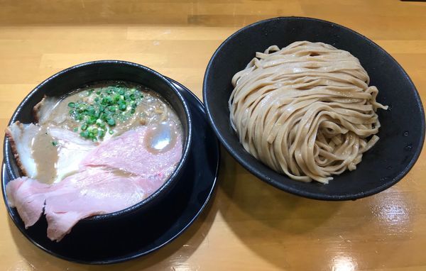 「煮干しつけ麺」@自家製中華そば 麺の虜の写真