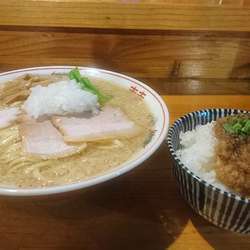 背脂中華そば+背脂めし