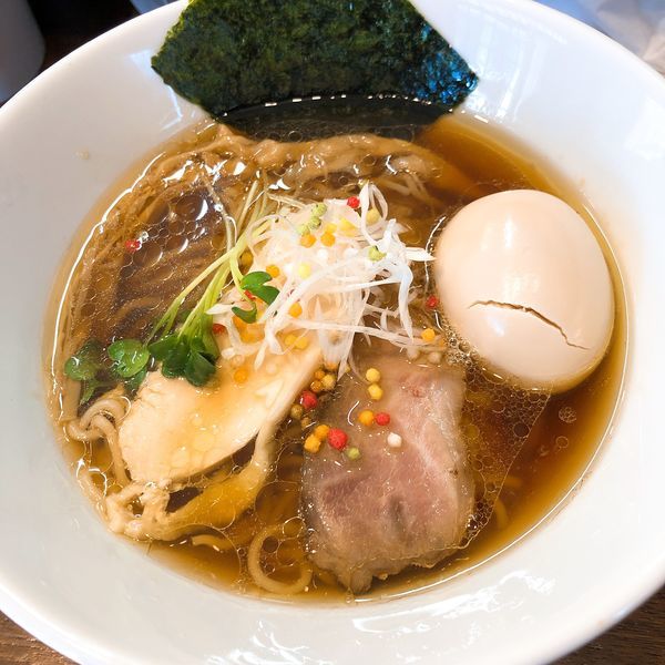 「しょうゆらぁめん ¥750＋あじたま ¥100」@らぁめんひろりんの写真