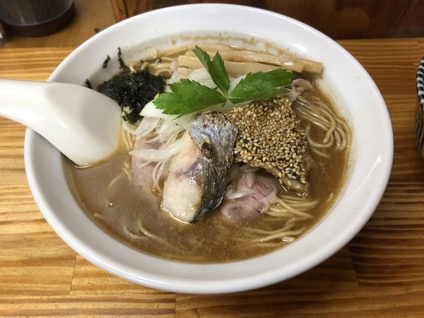 「【限定】濃厚鯵煮干しそば」@中華そば よしかわの写真