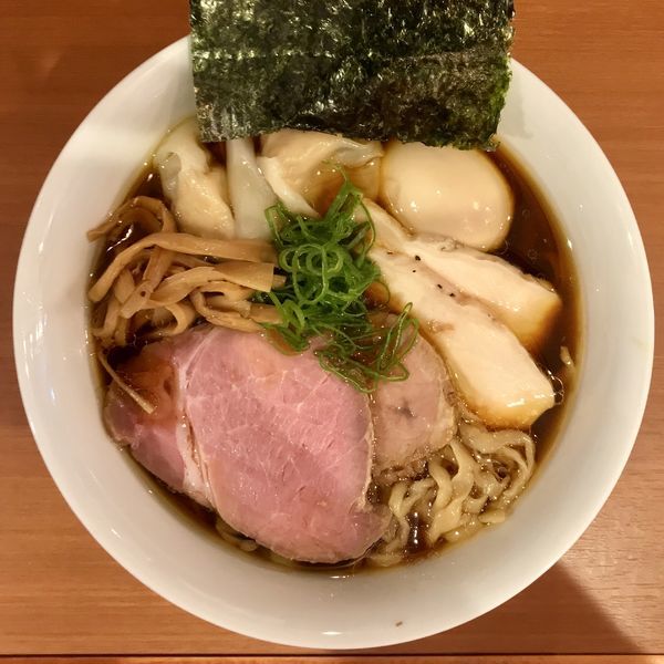 「特製ラーメン 醤油 ￥1080円」@自家製手もみ麺 鈴ノ木の写真
