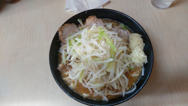 「味噌面硬め少なめ」@ラーメン二郎 京成大久保店の写真