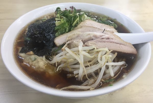 「ワンタンメン900円」@味の大西 本店の写真