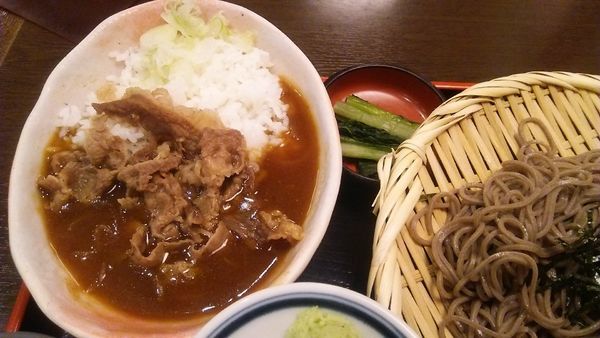 「ランチ 牛カレー丼定食 960円」@信州そば処 そじ坊 さいたま新都心店の写真