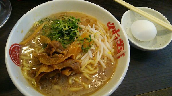 「徳島中華そば」@徳島中華そば 徳福 大森町店の写真