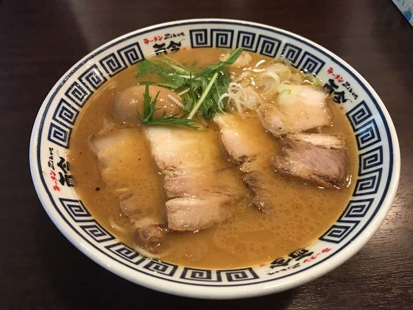 「極の醤油 特製 煮干醤油そば」@ラーメンzikon 而今 中之島フェスティバルプラザ店の写真