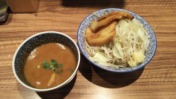 「つけめん中盛　豚2枚」@ラーメン燈郎の写真