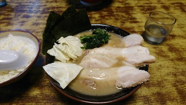 「チャーシュー豚骨醤油」@らあめん 寸八 総本店の写真