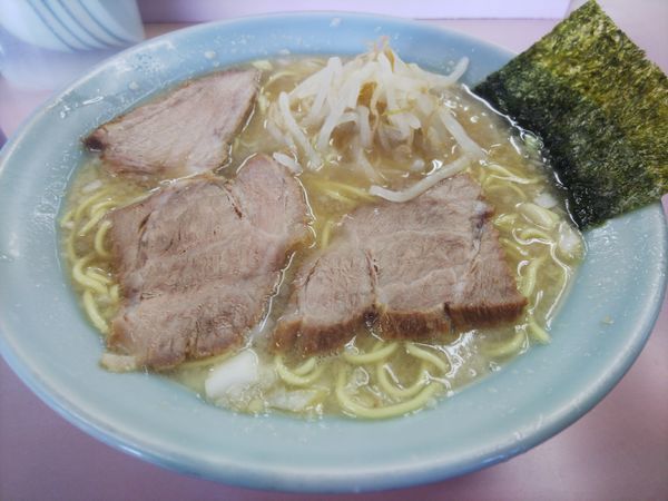 「３枚ラーメン700円＋玉葱マシ100円」@ラーメンショップ 緑ヶ丘店の写真