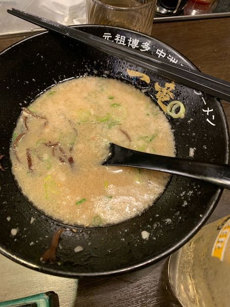 「きくらげラーメン(バリカタ)」@元祖博多中洲屋台ラーメン 一竜 西新宿店の写真