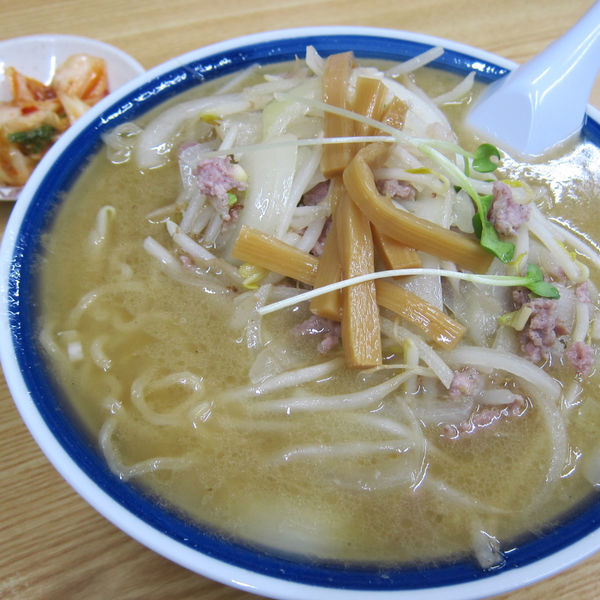 「みそラーメン 850円」@味の三平の写真