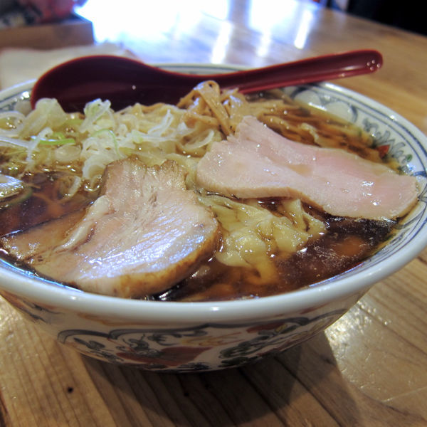 「醤油 700円（特盛）」@くじら食堂 nonowa東小金井店の写真