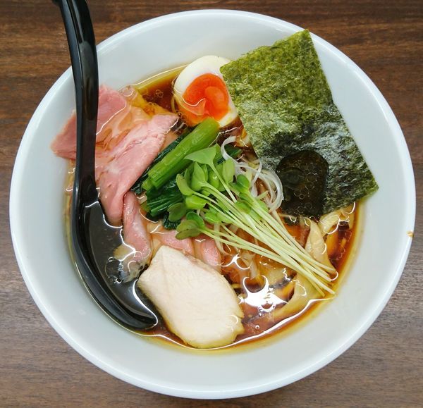 「特製醤油らーめん」@麺屋みつば＋クローバーの写真