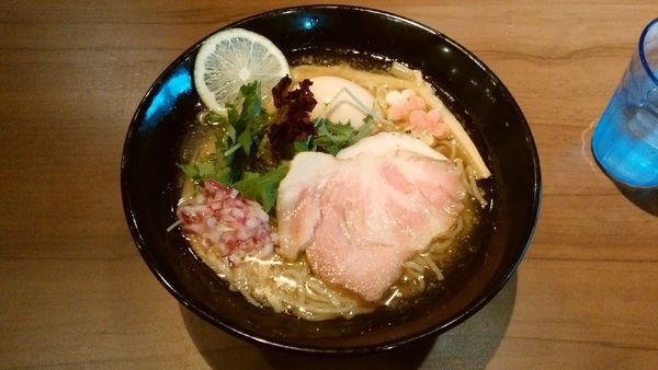 「味玉しお¥900-」@RAMEN Wingの写真