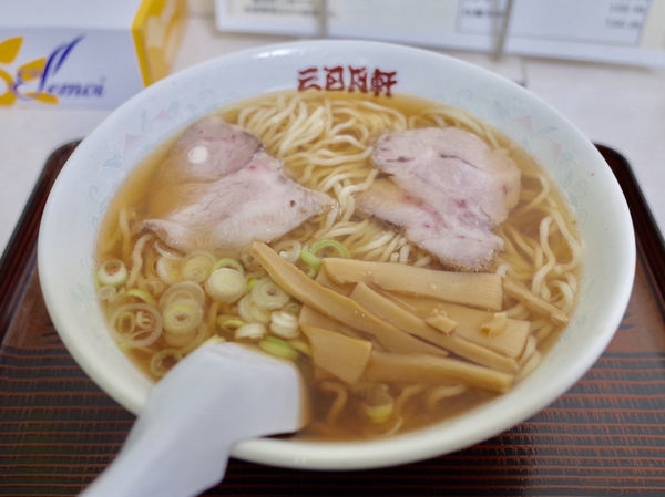 「中華そば 普通…650円」@三日月軒 東中の口店の写真