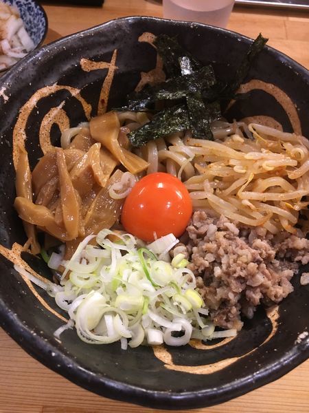 「辛まぜそば¥830」@麺屋 蝉 関大前店の写真