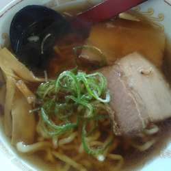 半しょうゆラーメン¥450