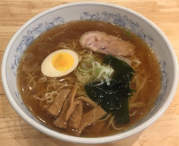 「満州ラーメンと餃子669円」@ぎょうざの満洲 中野南口店の写真