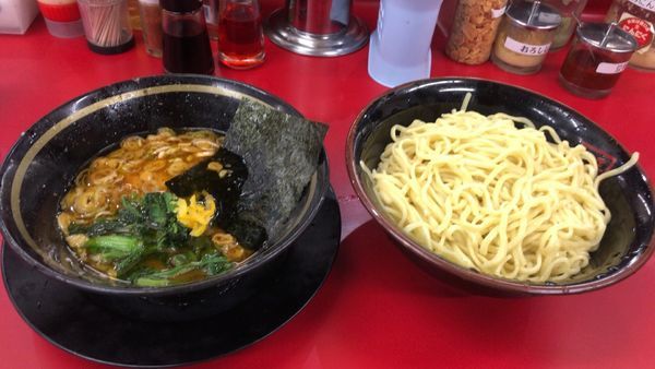 「つけ麺 大盛+半チャーシューまぶし」@家系ラーメン 王道 いしいの写真