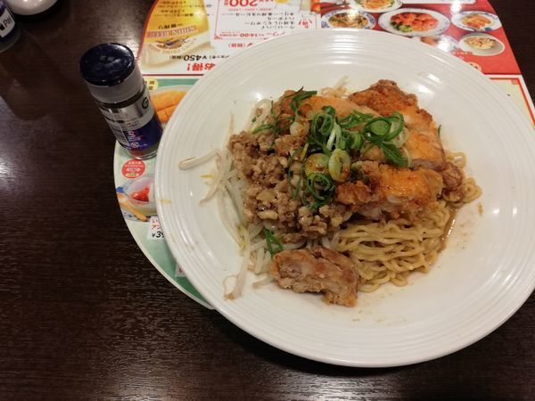 「ざっくり鶏パイコー汁なし花椒担担麺」@バーミヤン 鶴ヶ島店の写真
