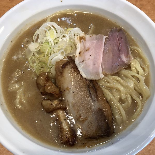 「ド豚骨」@ド豚骨 貫の写真