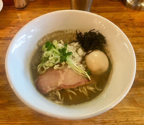 「平八尊敬煮干蕎麦【限定】+味玉」@麺屋 庄太 六浦本店の写真