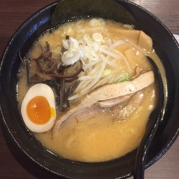 「味噌とんこつ 麺少なめ 850」@豚骨ラーメン ぜろや 稲毛海岸店の写真