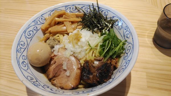 「限定　ニボまぜそば＋特製トッピング」@麺屋 必道の写真