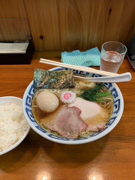 「ワンタン麺味玉トッピング」@手打ち中華そば 竹の助の写真