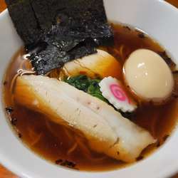 煮干しらーめん しょうゆ 味玉