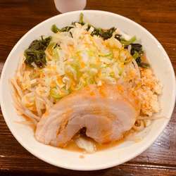ミニラーメン780円+レン草50円